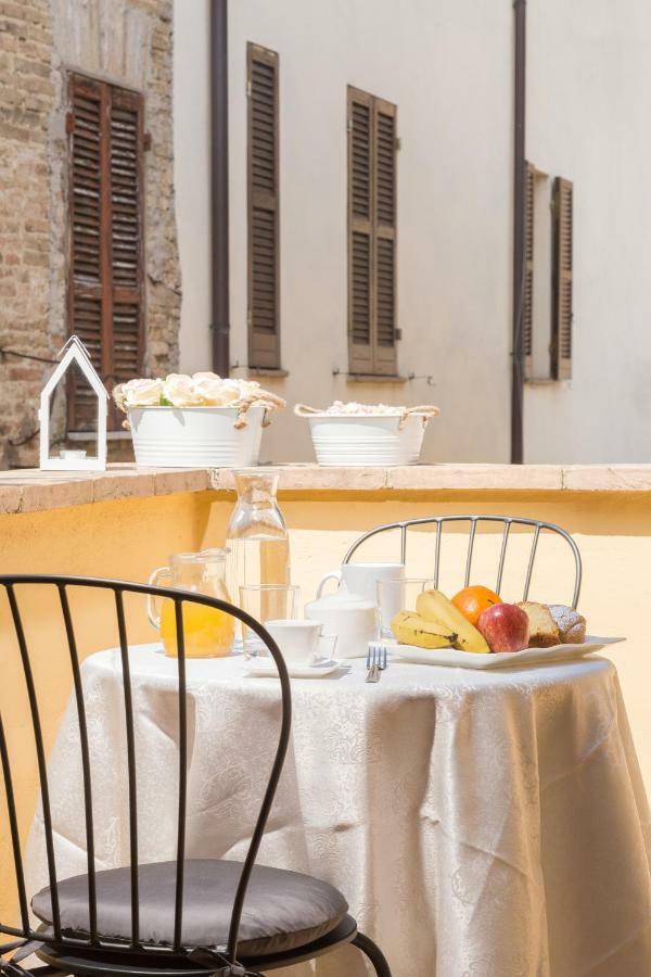 Casa Vacanze Montefalco Il Borgo Apartment Bagian luar foto
