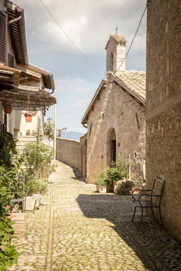 Casa Vacanze Montefalco Il Borgo Apartment Bagian luar foto