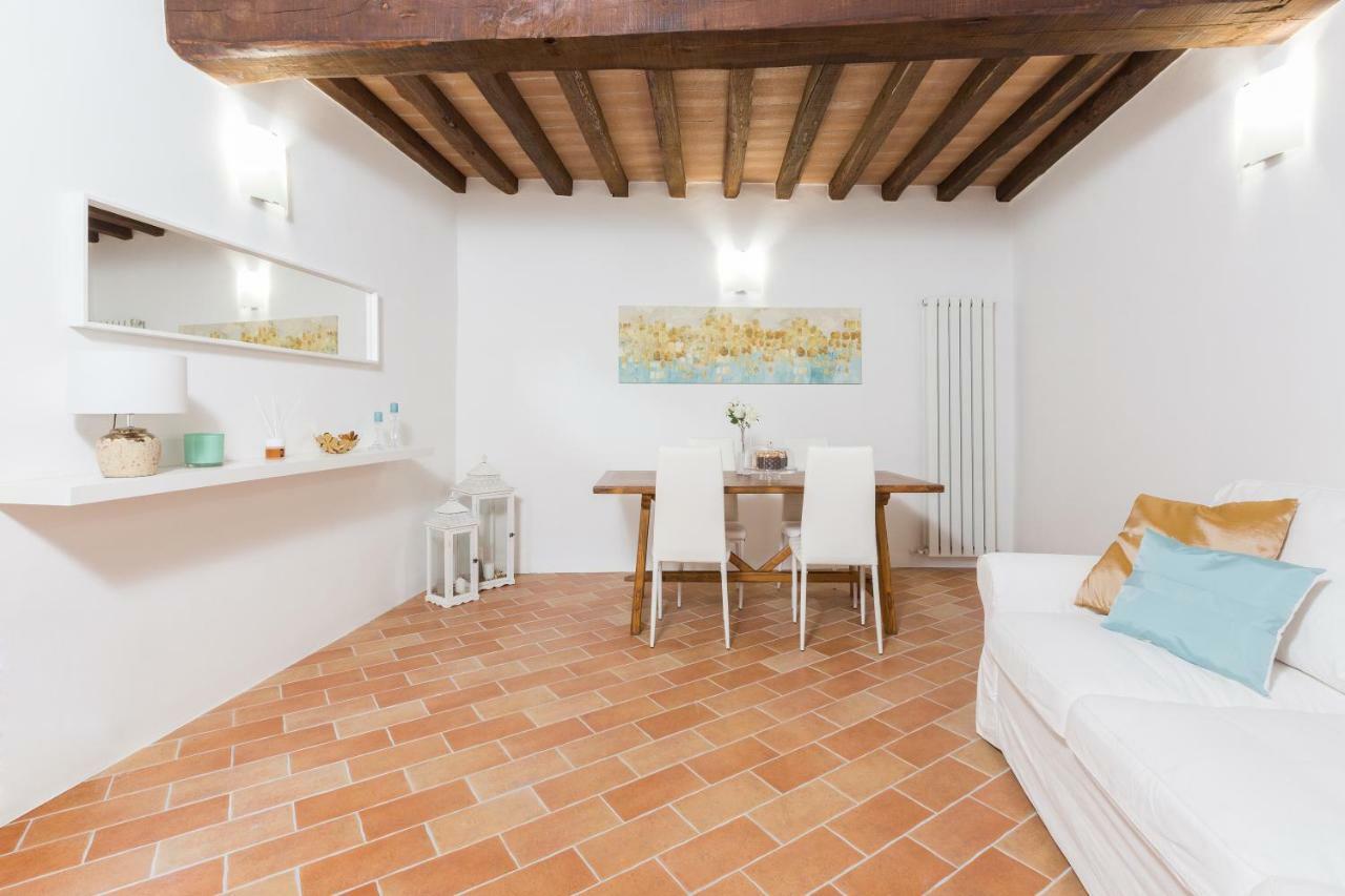 Casa Vacanze Montefalco Il Borgo Apartment Bagian luar foto